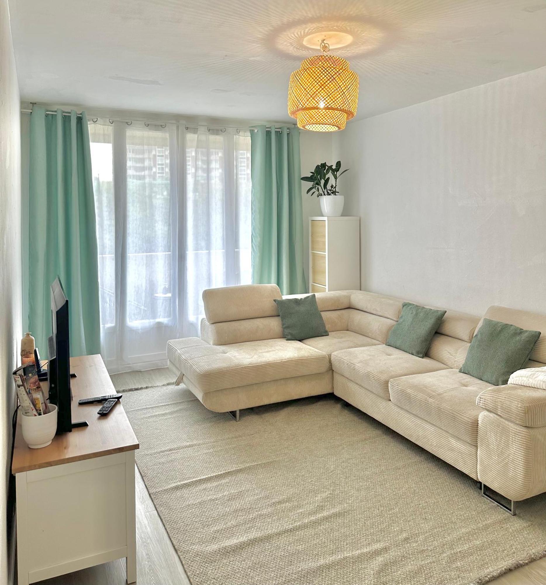 & Cosy T2 Near Airport Longjumeau